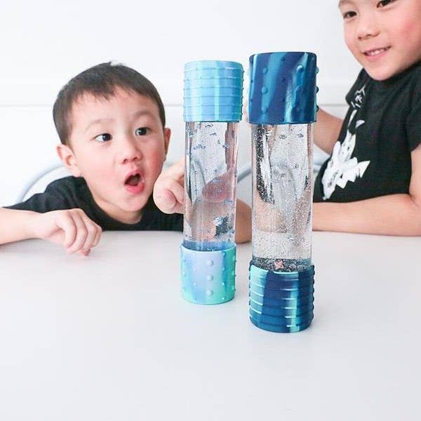 DIY Calm Down Bottle: Rainbow