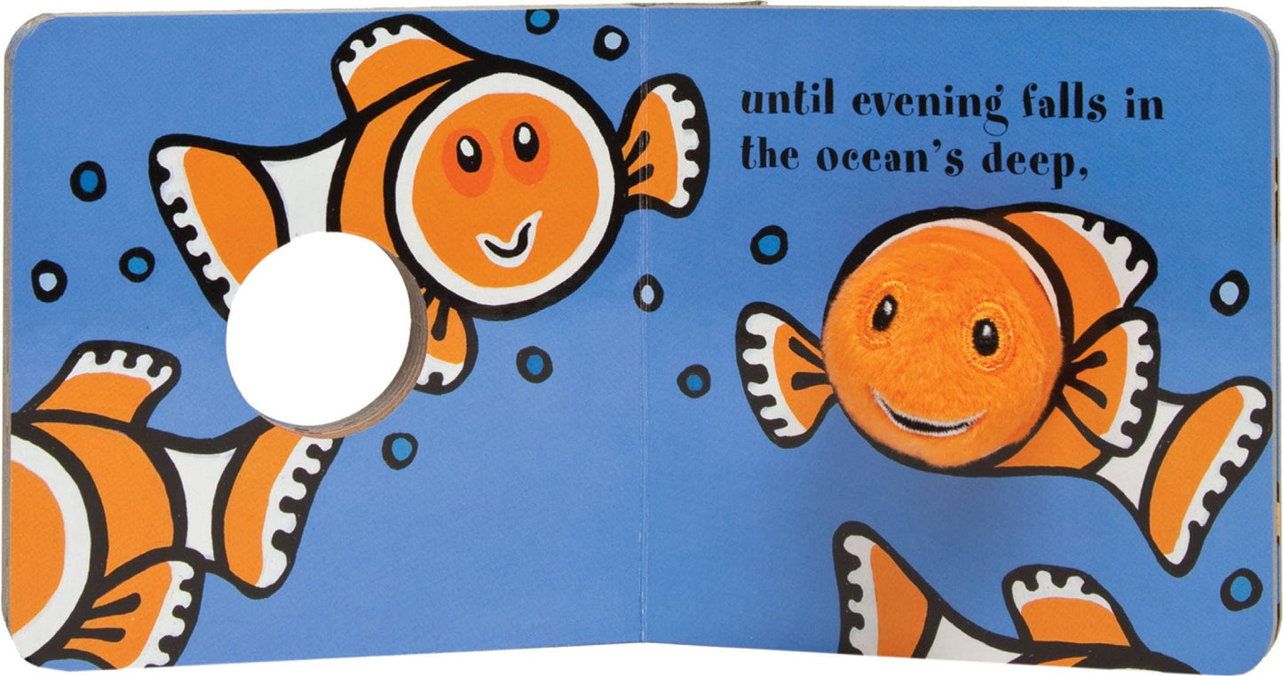Little Fish: Finger Puppet Book