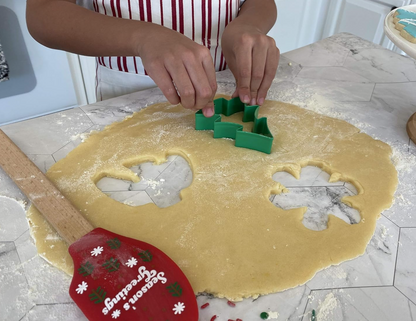 Winter Wonderland Tree Cookie Cutter Set with Spatula